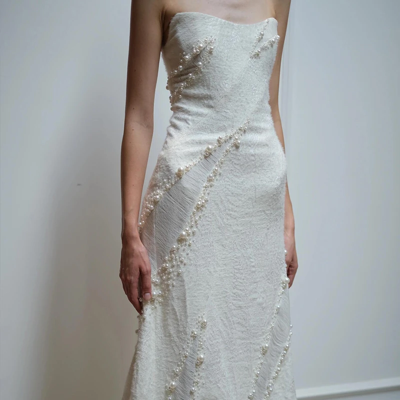 晨拍礼服晨袍女新娘订婚出阁宴敬酒服气质高端重工珍珠抹胸连衣裙