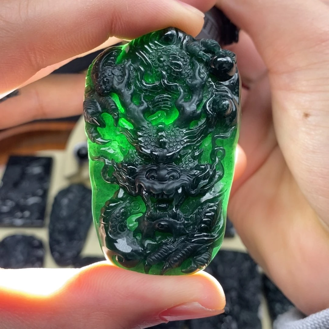 翡翠吊坠(不含链)未镶嵌龙牌2