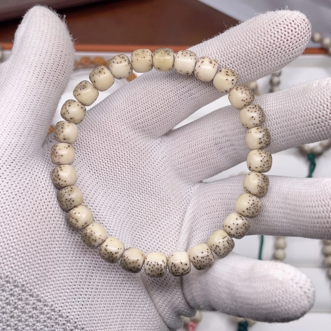 星月菩提手串糯冰绿背河豚8x7