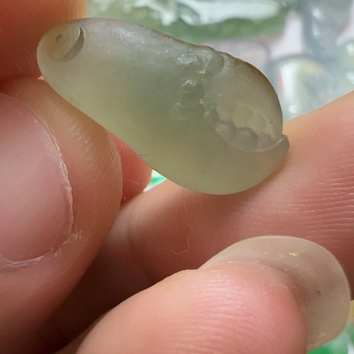 定制翡翠未镶嵌蟹钳