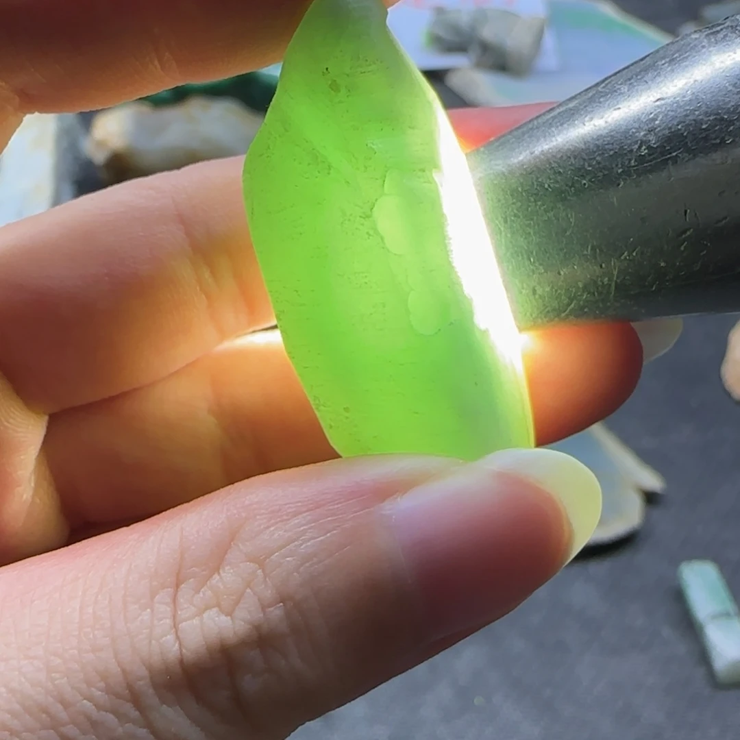 翡翠未镶嵌颈饰缅甸翡翠