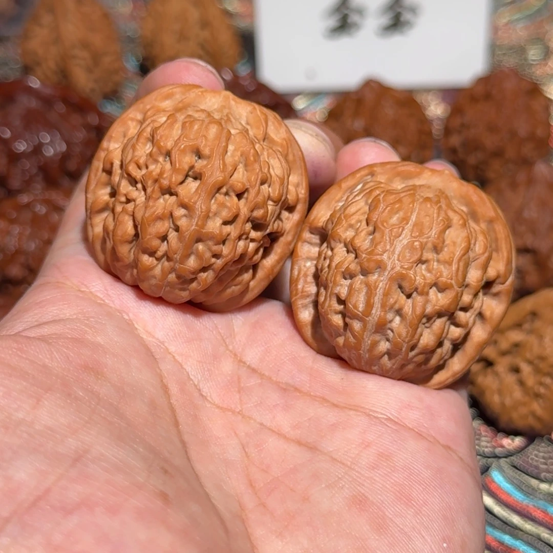 把件核桃740莲花虎，尺寸38