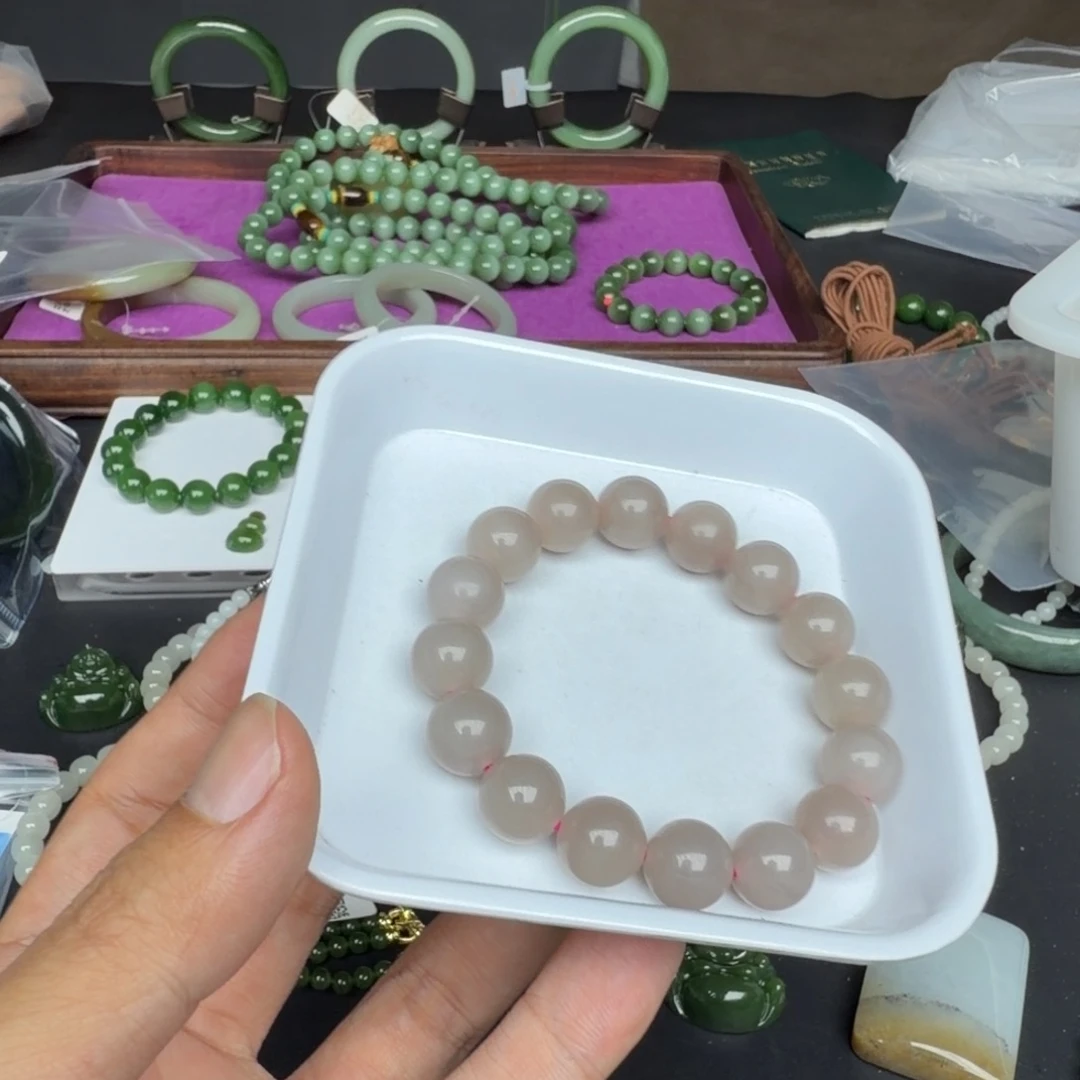 和田玉未镶嵌车挂