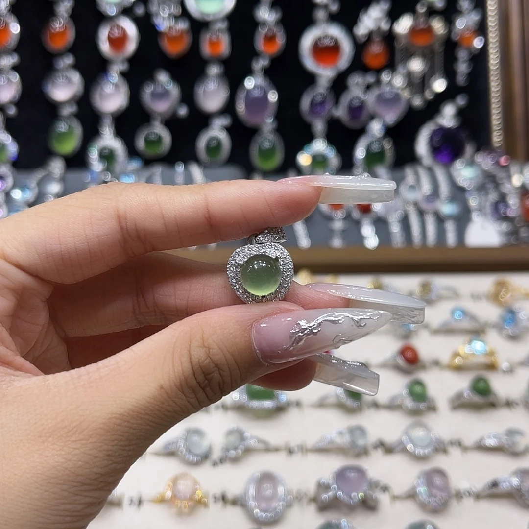 银S925镶嵌岫玉吊坠