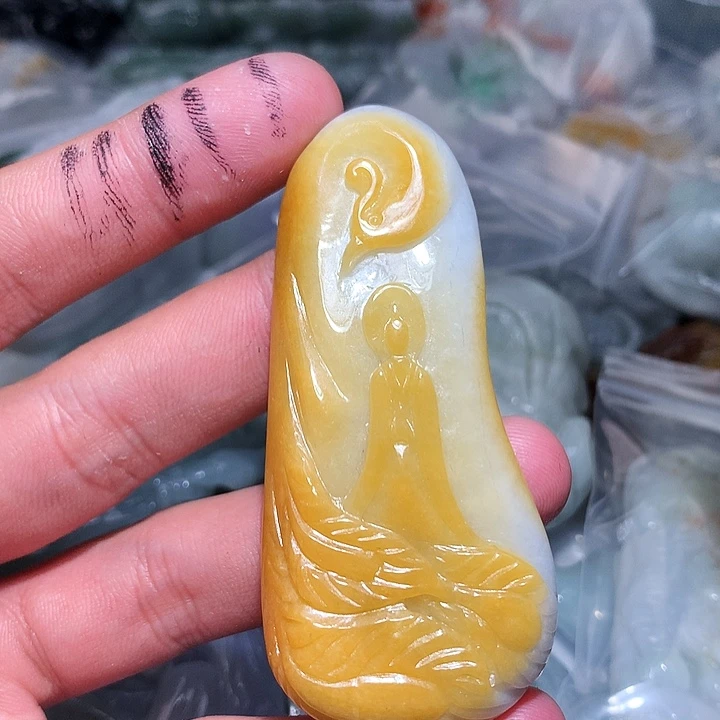 翡翠未镶嵌颈饰保真天然a货翡翠