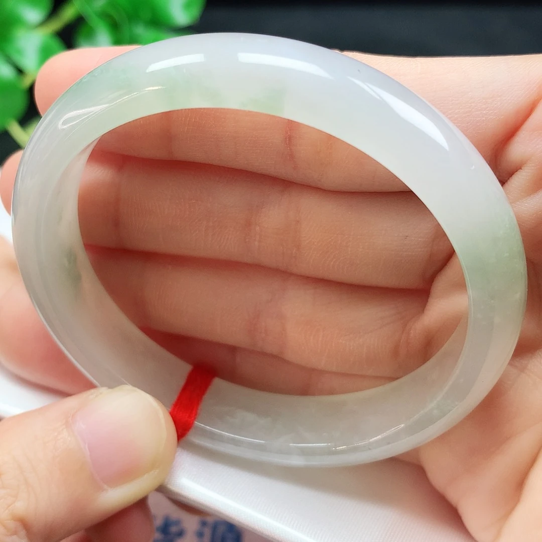 未镶嵌手镯翡翠54.8圈口冰飘绿贵妃镯376