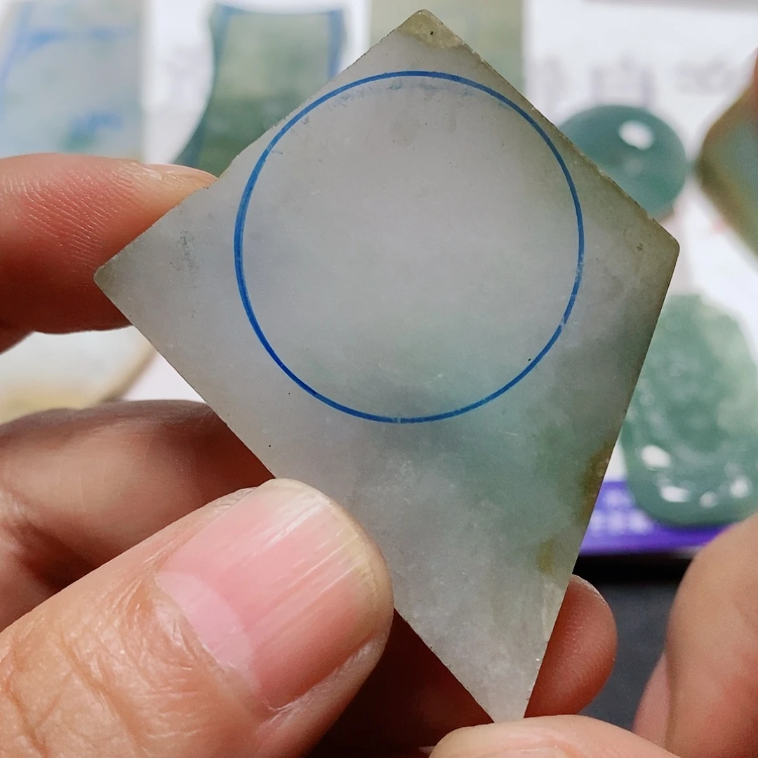 翡翠未镶嵌挂件翡翠