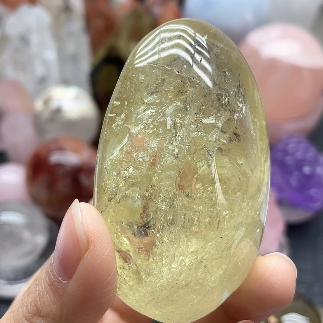 未镶嵌水晶珠宝半成品44黄水晶手握瑕疵介意勿拍