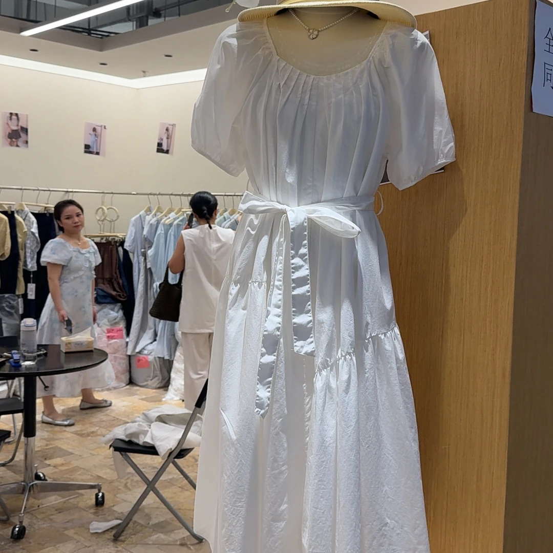 意法一批清仓 2025夏季法式收腰宽松显瘦连衣裙F0921