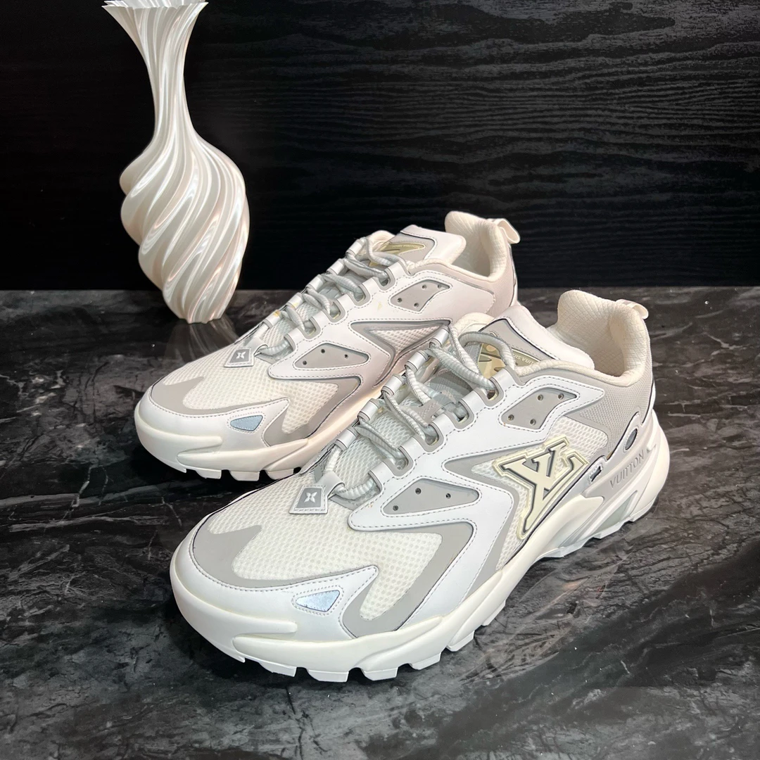 99新 LouisVuitton/路易威登 1866/42码/灰白Runner运动鞋休闲鞋