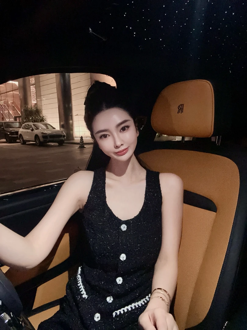 DL乐乐家【烟雨江南】小众法式新款气质圆领背心无袖修身显瘦连衣裙