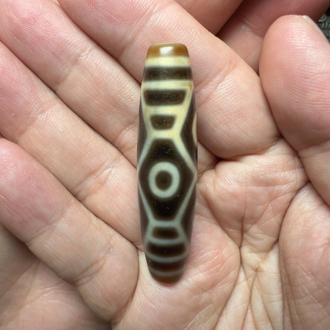 玛瑙/玉髓颈饰未镶嵌风**畏