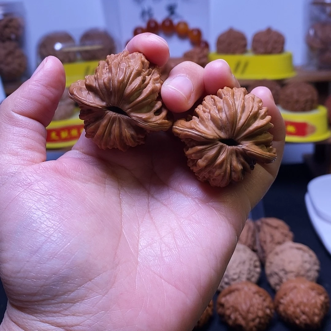 親***.文玩核桃把件四座楼