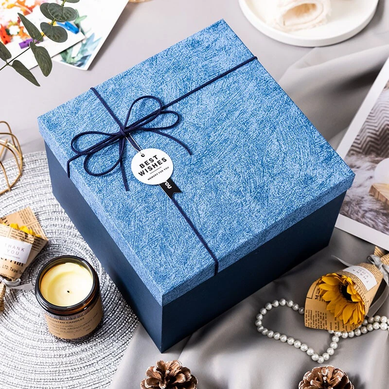 直播间《C03》宠粉礼物《 定制礼盒》