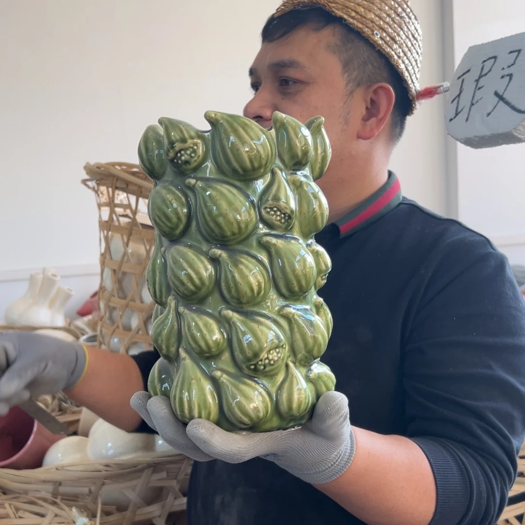 摆件79 号高中低温陶瓷工艺瓶（部分微瑕）