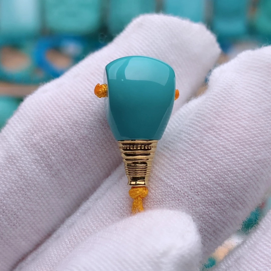 18K金镶嵌绿松石珠宝奇石9.7