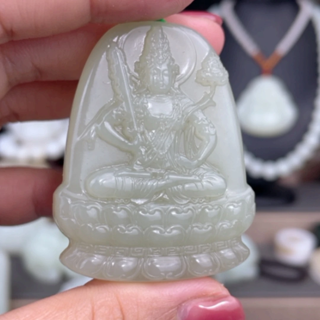 【闪购商品】颈饰未镶嵌和田玉