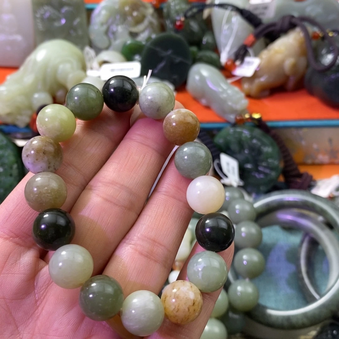 和田玉（糖玉）未镶嵌手镯