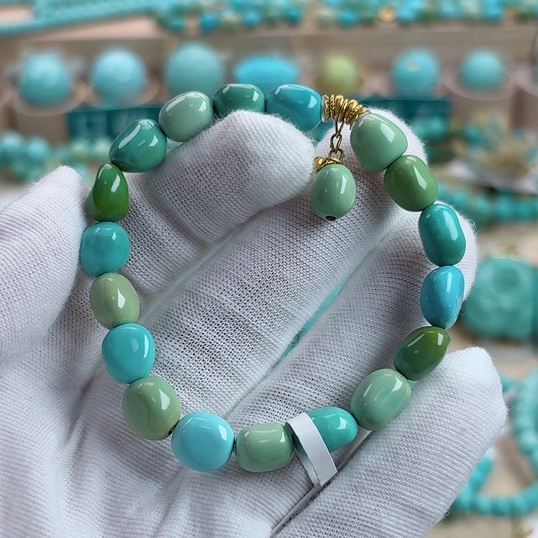 绿松石未镶嵌珠宝奇石