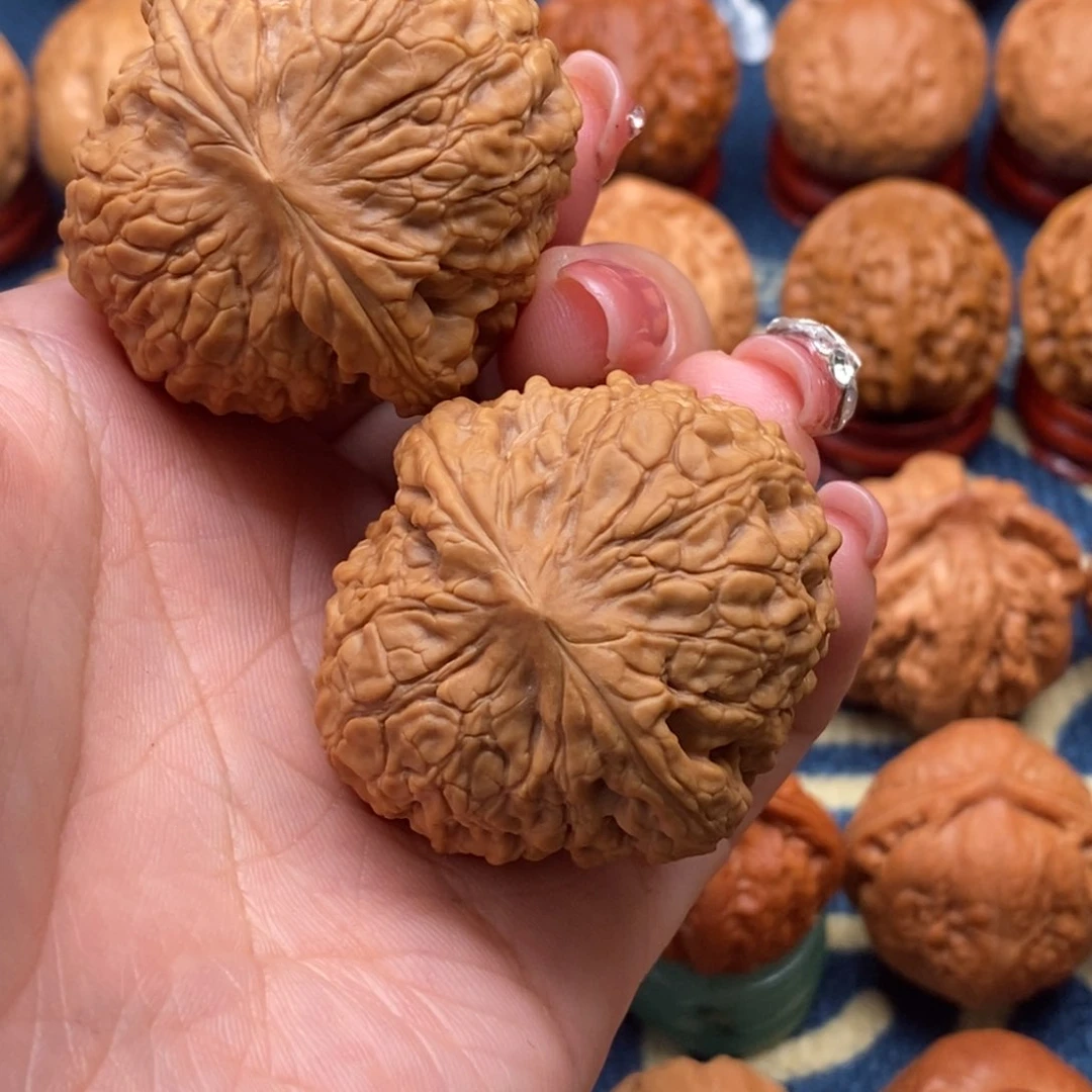 文玩核桃把件祥****品精品小手捻