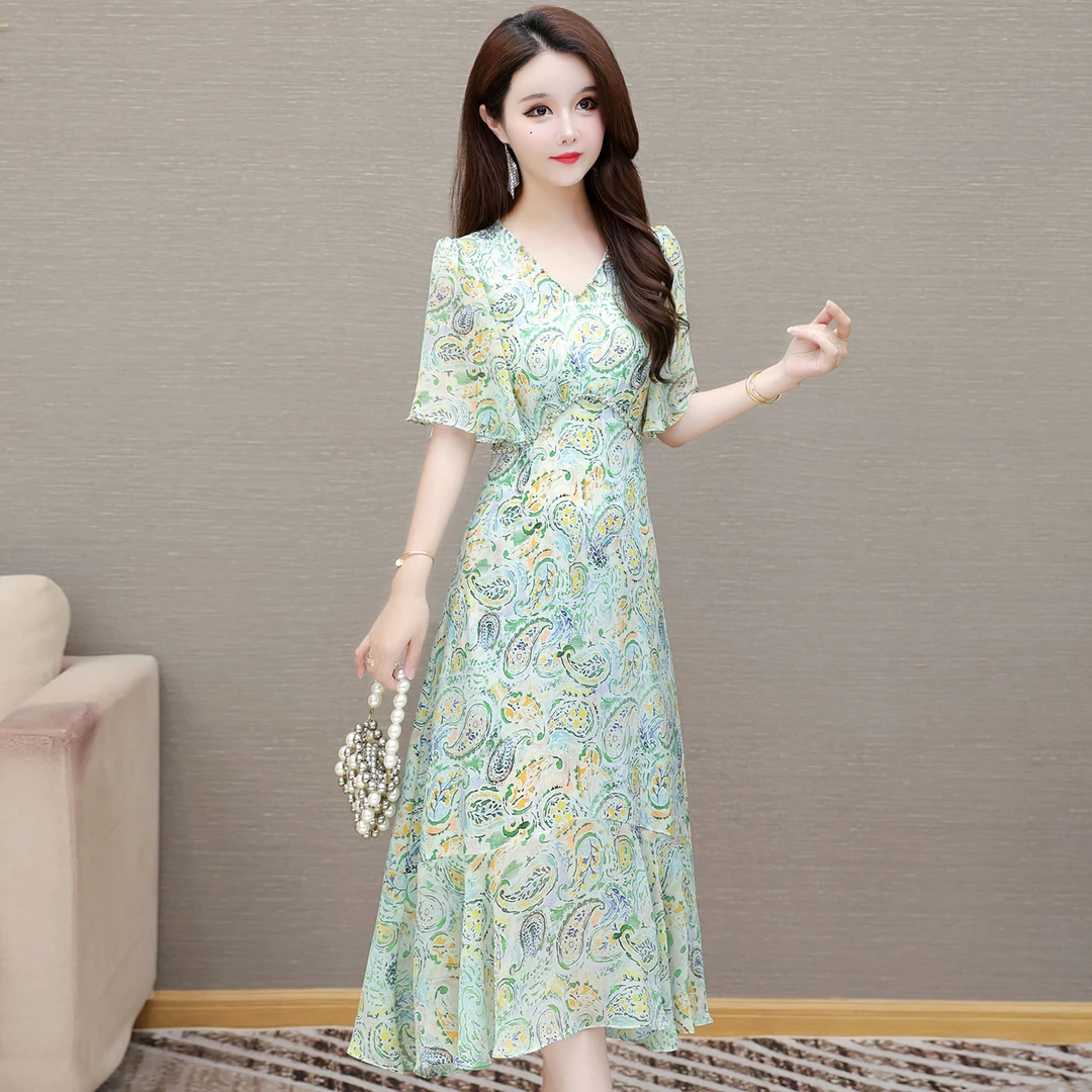 碎花连衣裙2025新款女夏十三行今年流行爆款气质名媛女神范高级感