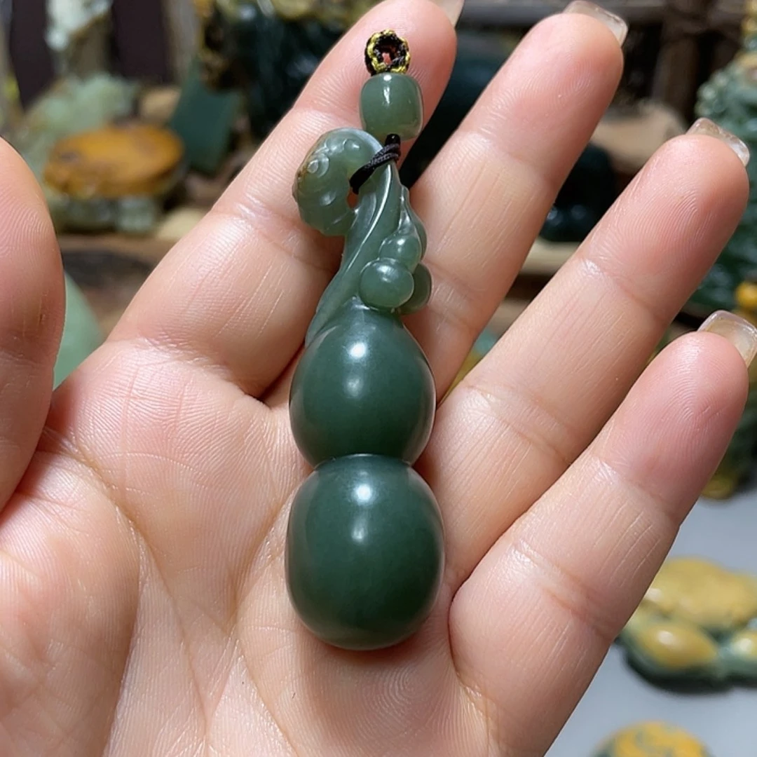 【闪购商品】岫岩河磨玉（透闪石质玉）未镶嵌挂件大*美