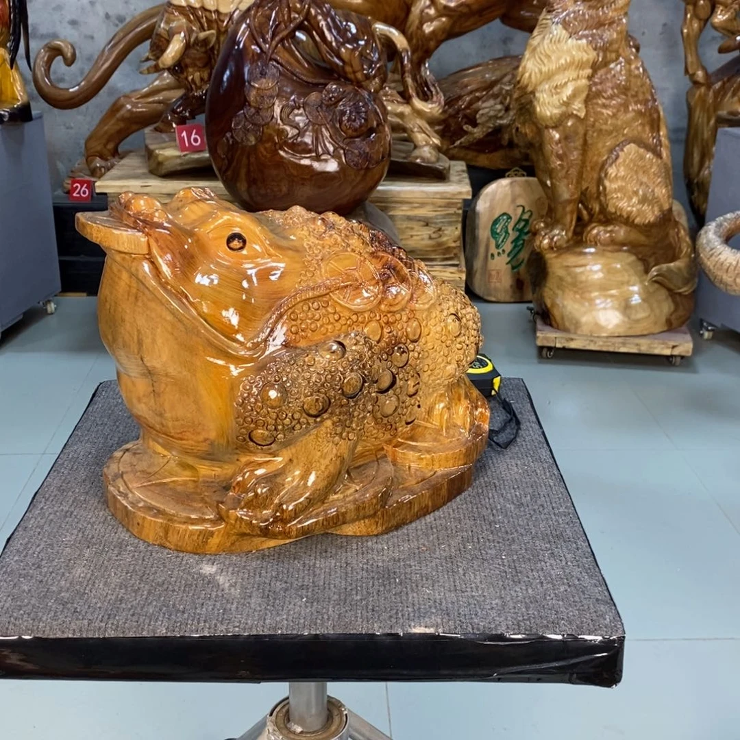 笑***1香樟木纯手工雕刻金蟾