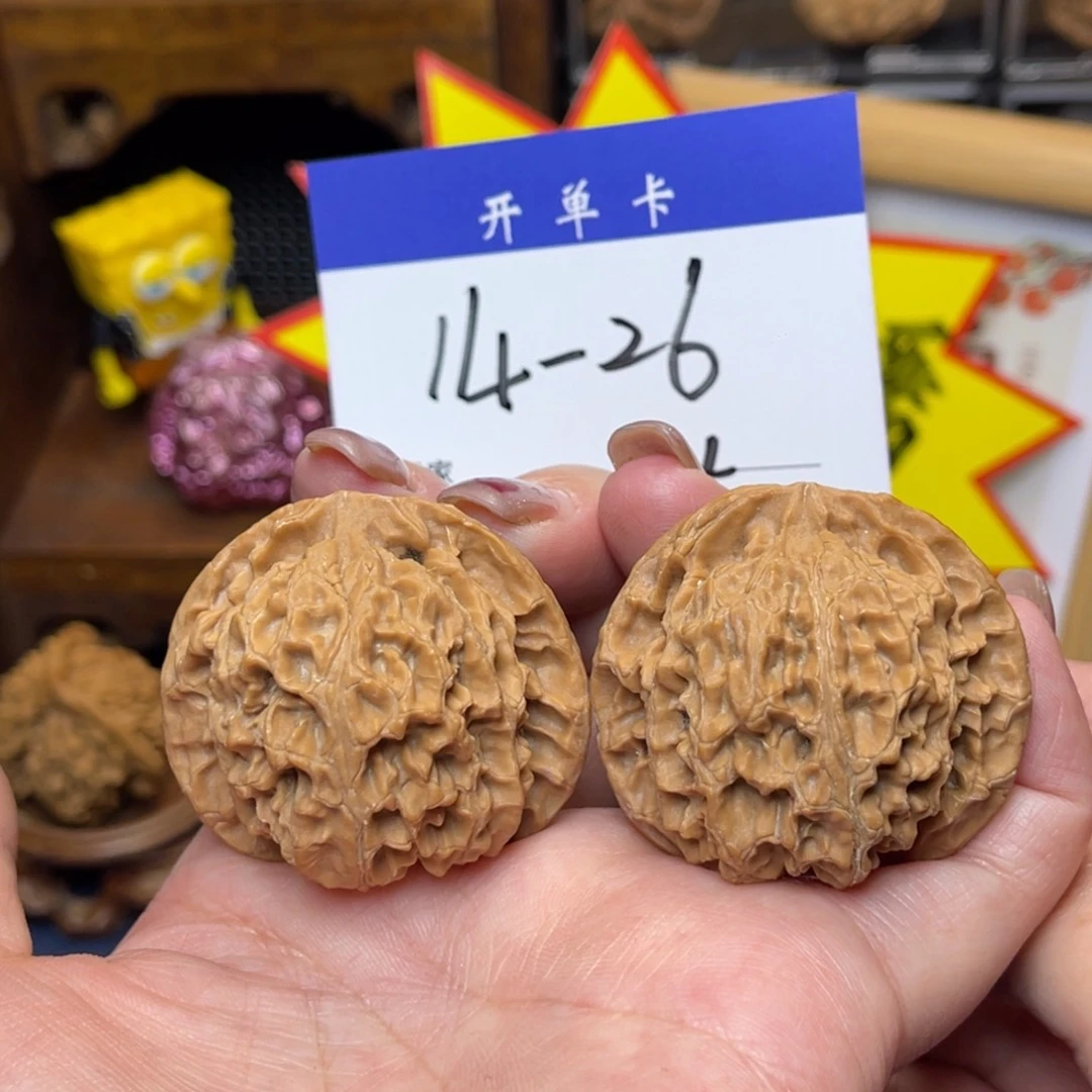 桃核把件苹果42李。