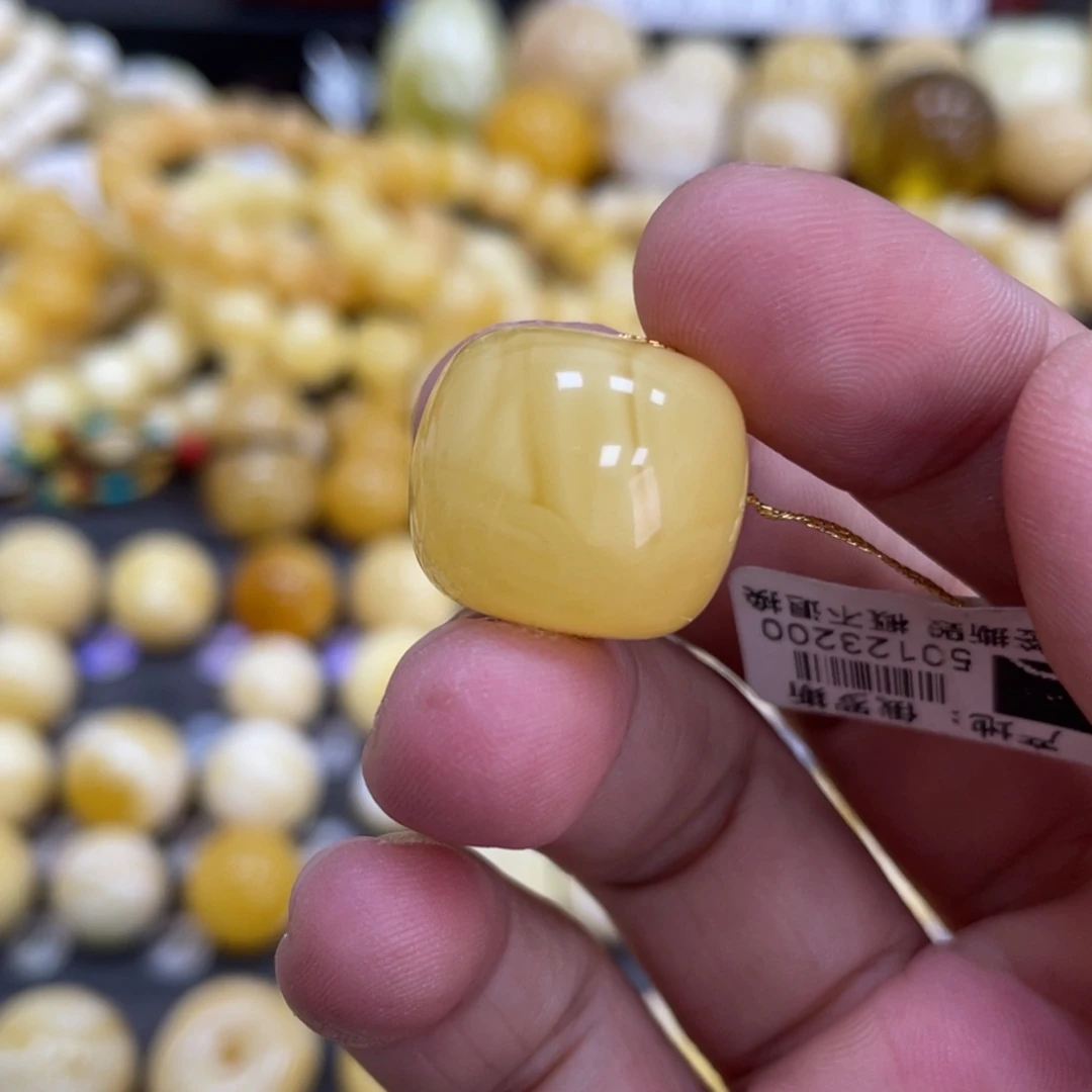 未镶嵌琥珀珠宝奇石18.3*16mm