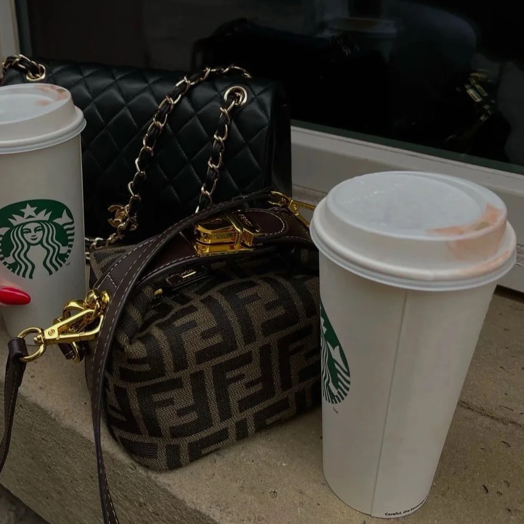 修复品8614487/ FENDI/芬迪小号饭盒配皮换新