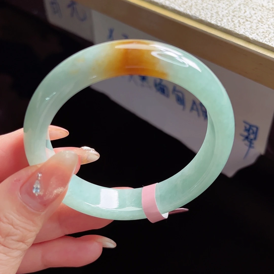 翡翠未镶嵌手镯手镯