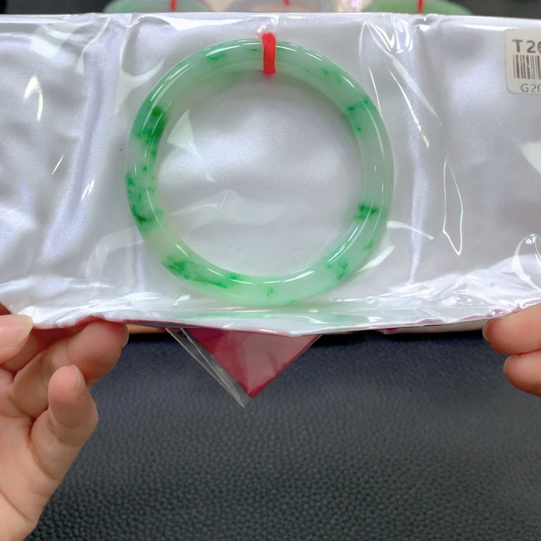 翡翠未镶嵌手镯15