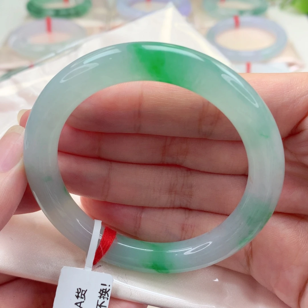 未镶嵌手镯（圆镯）翡翠?****?喵喵