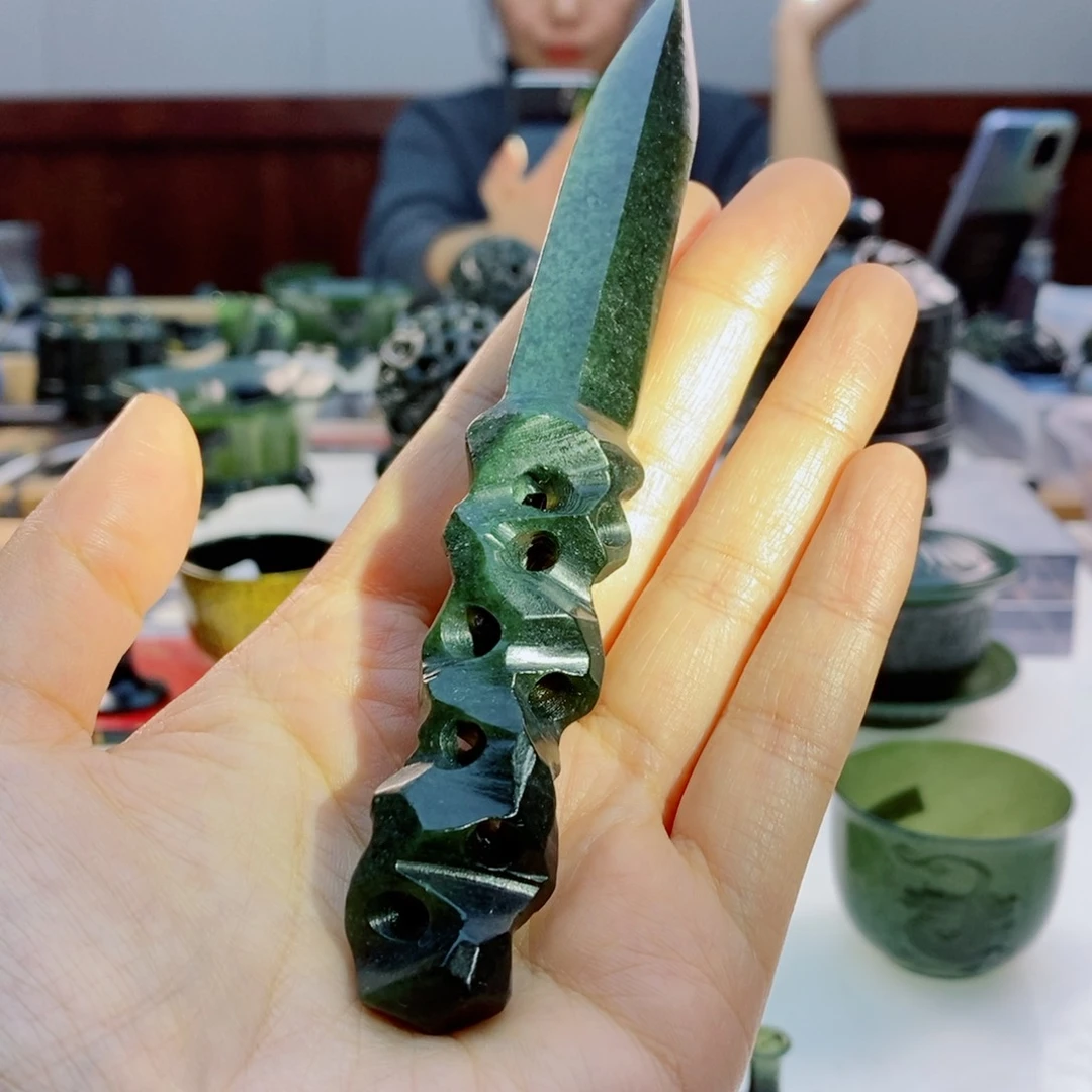 未镶嵌和田玉摆件