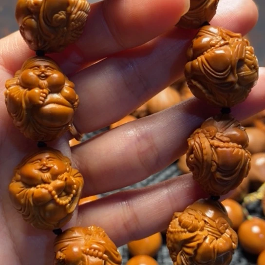 橄榄核吊坠瑞兽财神