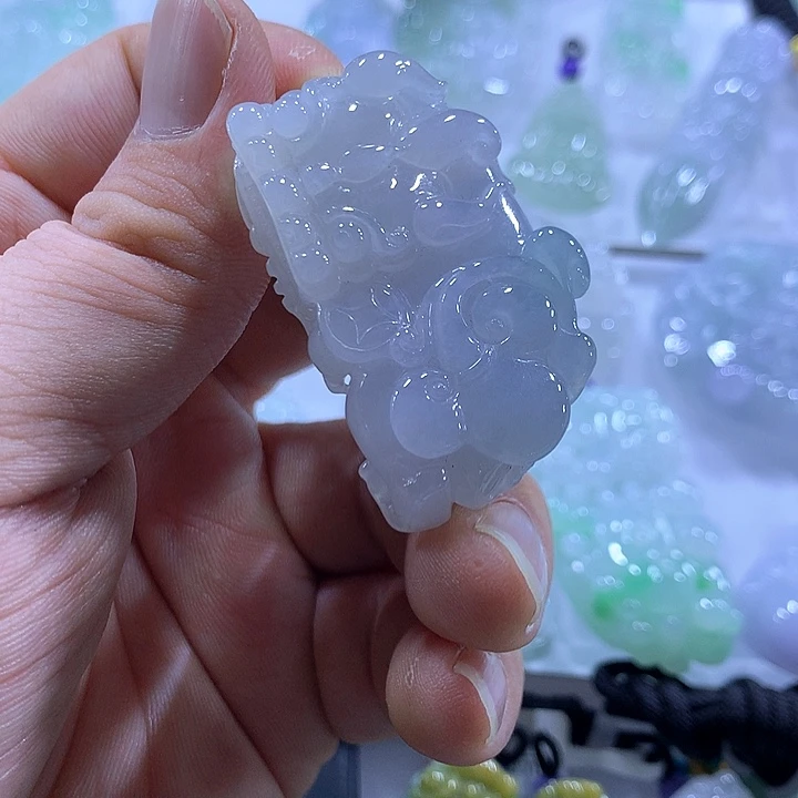 翡翠未镶嵌颈饰天然翡翠A货吊坠