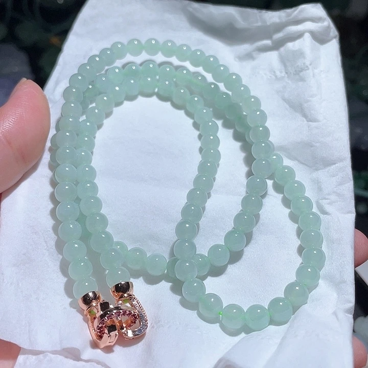 颈饰未镶嵌翡翠天