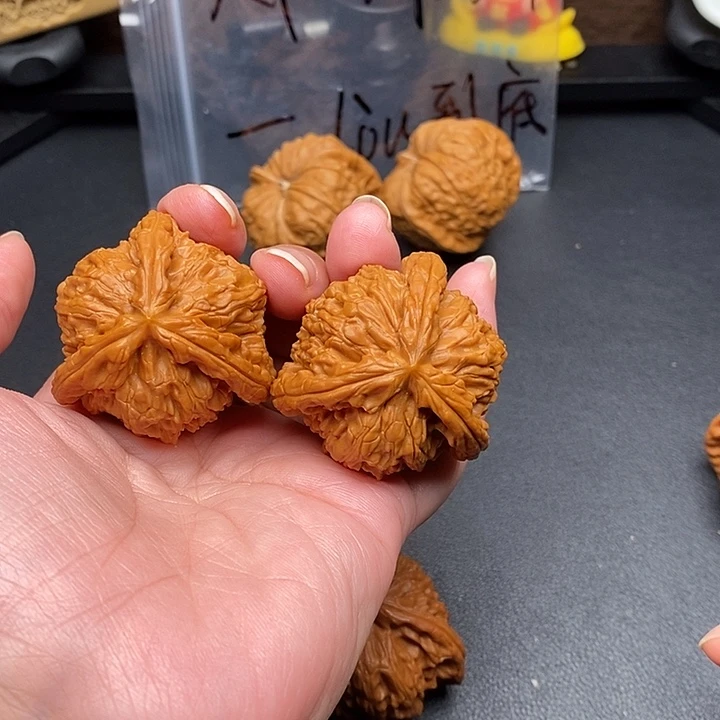 执***着把件文玩核桃白奔