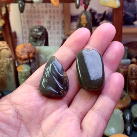 和田玉颈饰未镶嵌