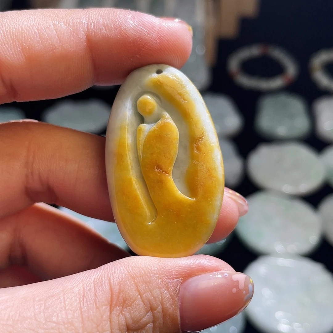 翡翠未镶嵌颈饰悟道