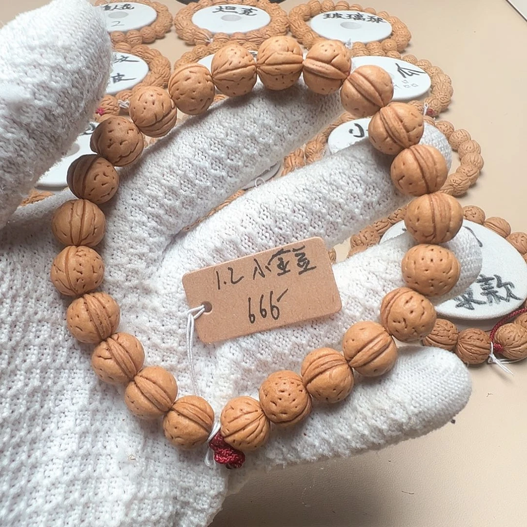 温***、桃核手串1.2小金豆精品
