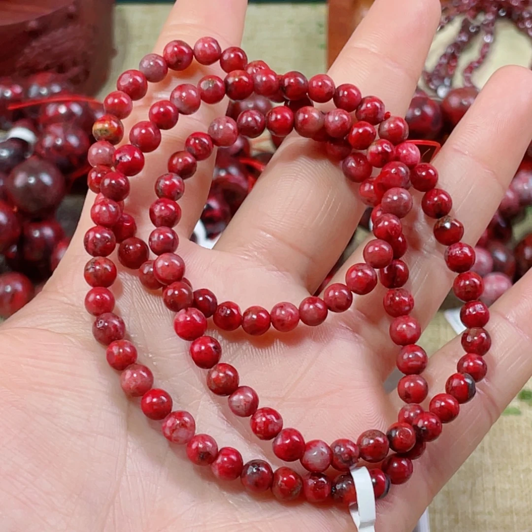 天然辰砂有沙眼沙坑