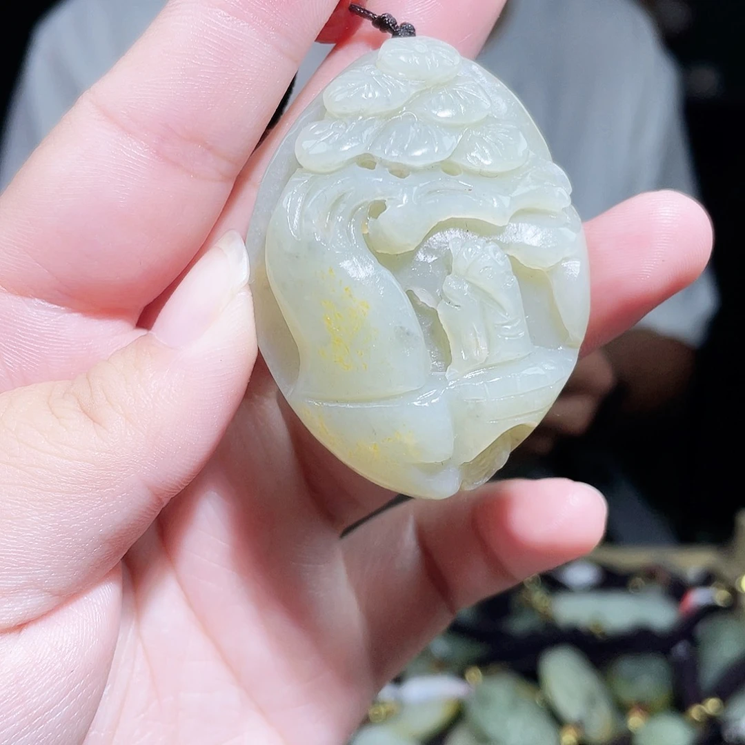 和田玉未镶嵌颈饰