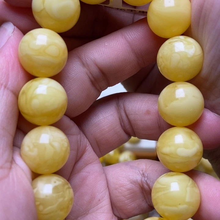 未镶嵌琥珀裸石蜜蜡34