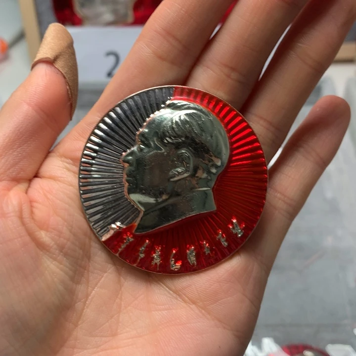 莲****人像章像章像章像章像章