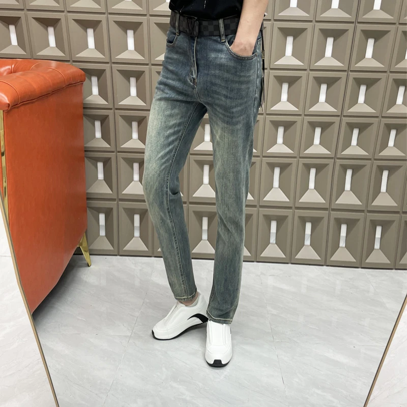 莱塞尔男士牛仔裤男款2025春夏新款修身弹力百搭小直筒轻奢时尚