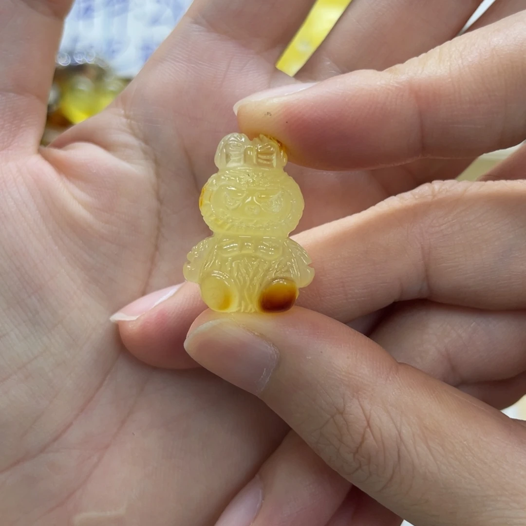 裸石琥珀未镶嵌天然琥珀