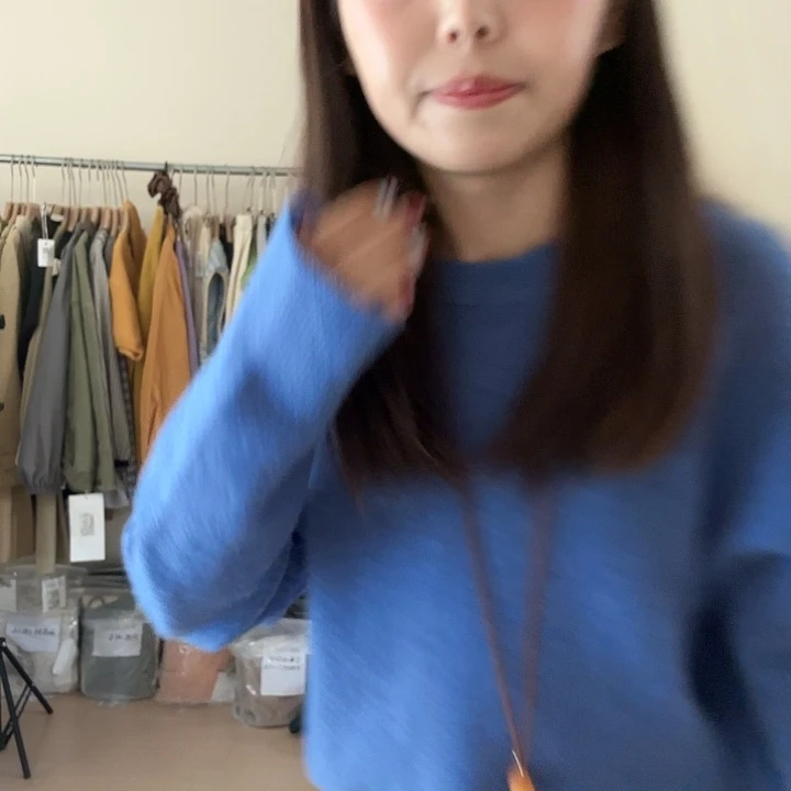 一套蓝色毛衣➕格子半裙