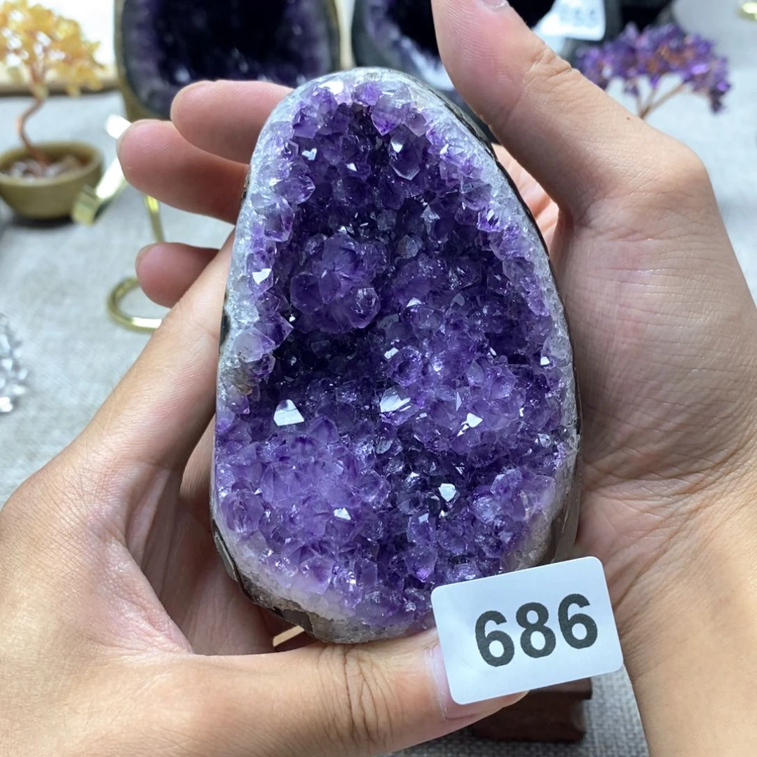 未镶嵌水晶大型摆件（非配饰）