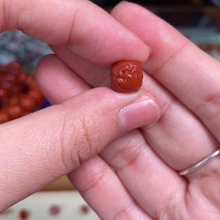 南红玛瑙未镶嵌颈饰11